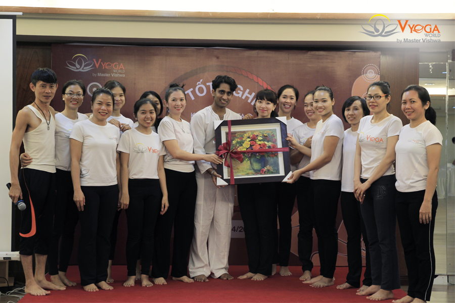 Bế Giảng Khóa Đào Tạo HLV Ashtanga Yoga 200 Giờ 2017