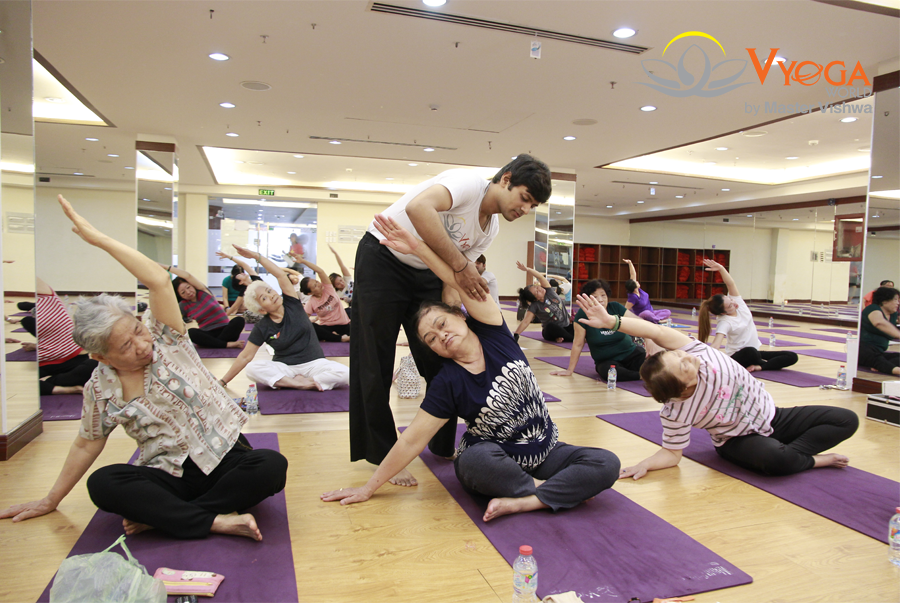 Bài tập yoga chữa bệnh viêm khớp